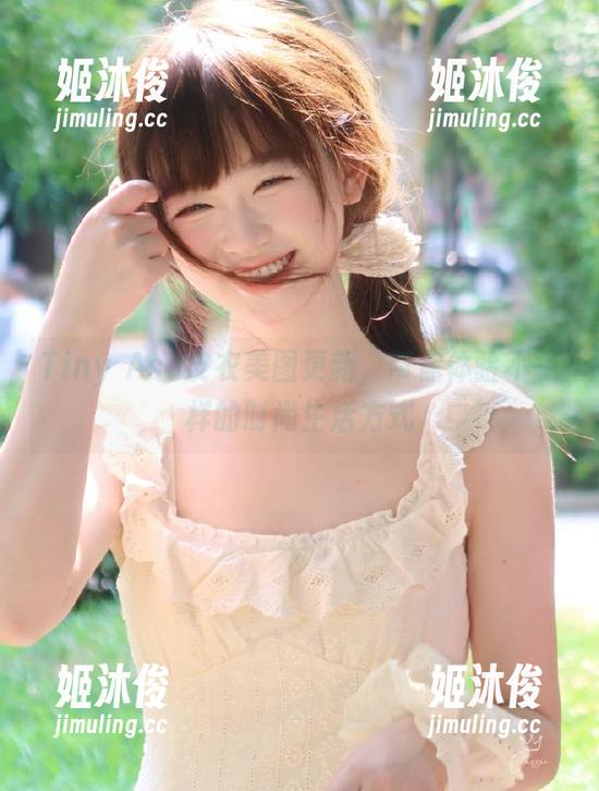 Tiny Asa Tiny Asa皮衣美图更新,带你体验不一样的时尚生活方式